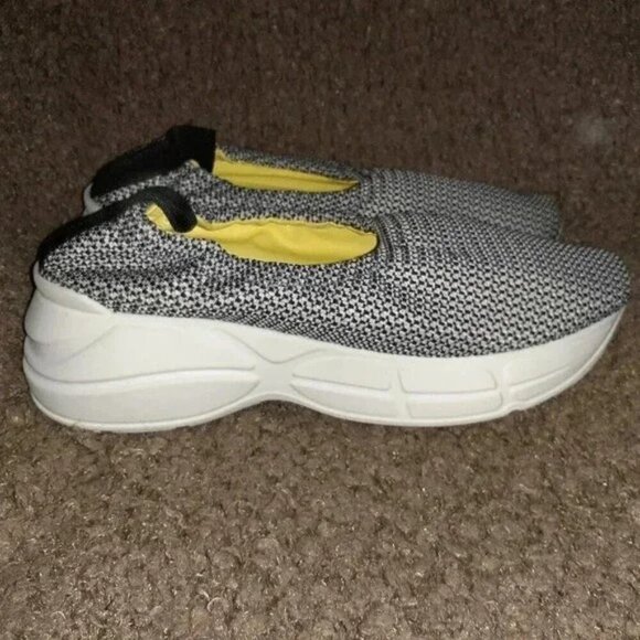 L'INTERVALLE-MONTREAL-Handmade Knit Sneaker-Black/White/Yellow-Sz 40-Near Mint - Picture 4 of 7